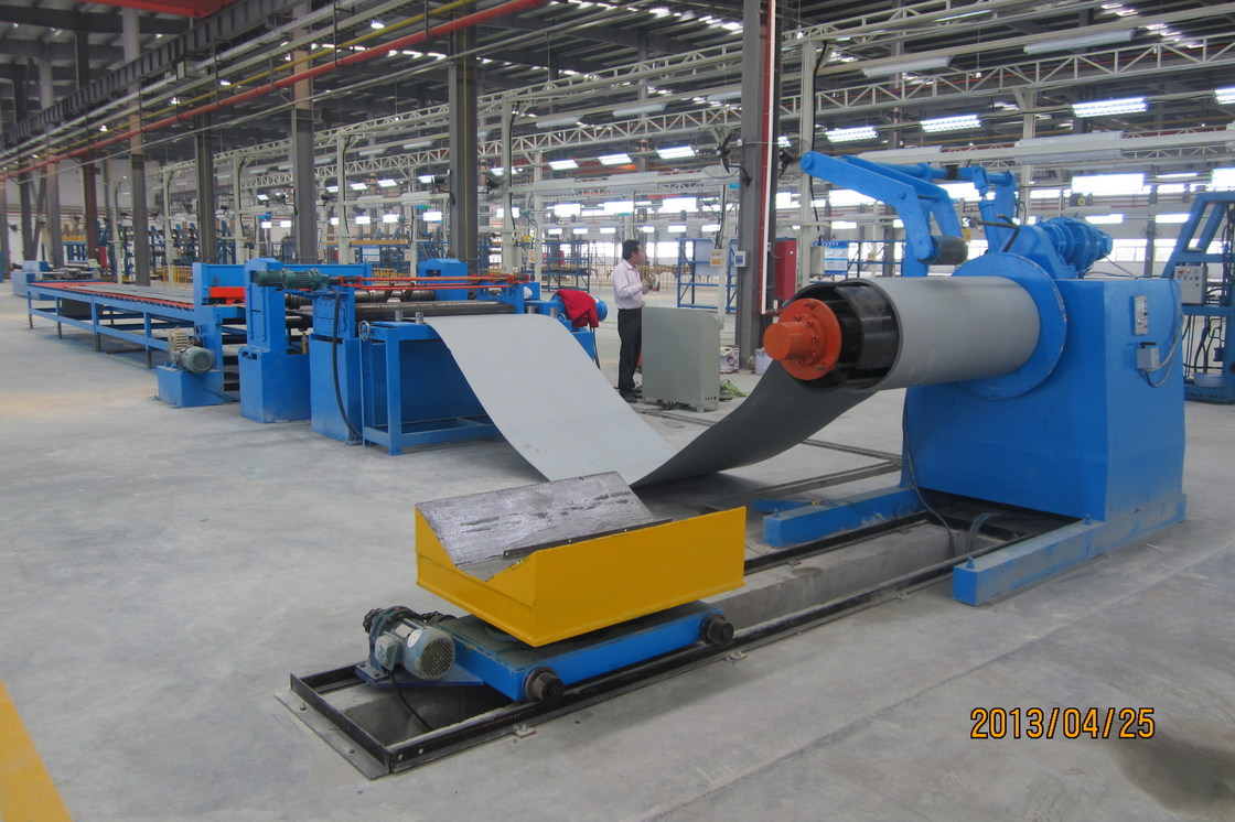 CNC Steel Coil Straightening Machines , Heavy Sheet Metal Coil Cutting